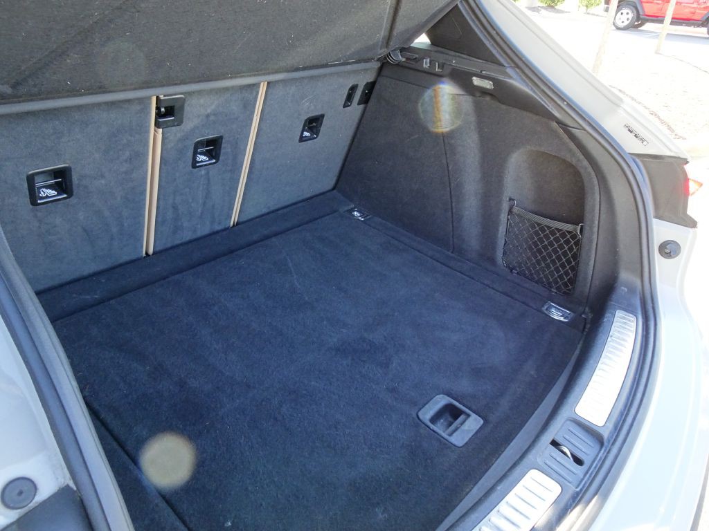 2023 Porsche Macan Image 27