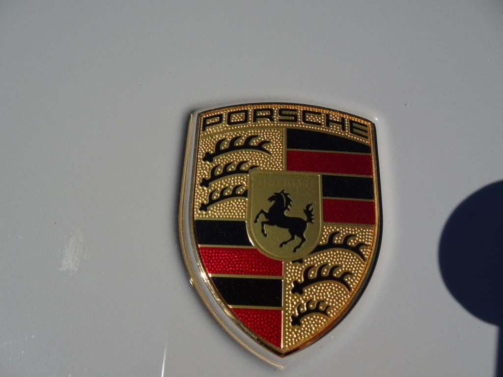 2023 Porsche Macan Image 38