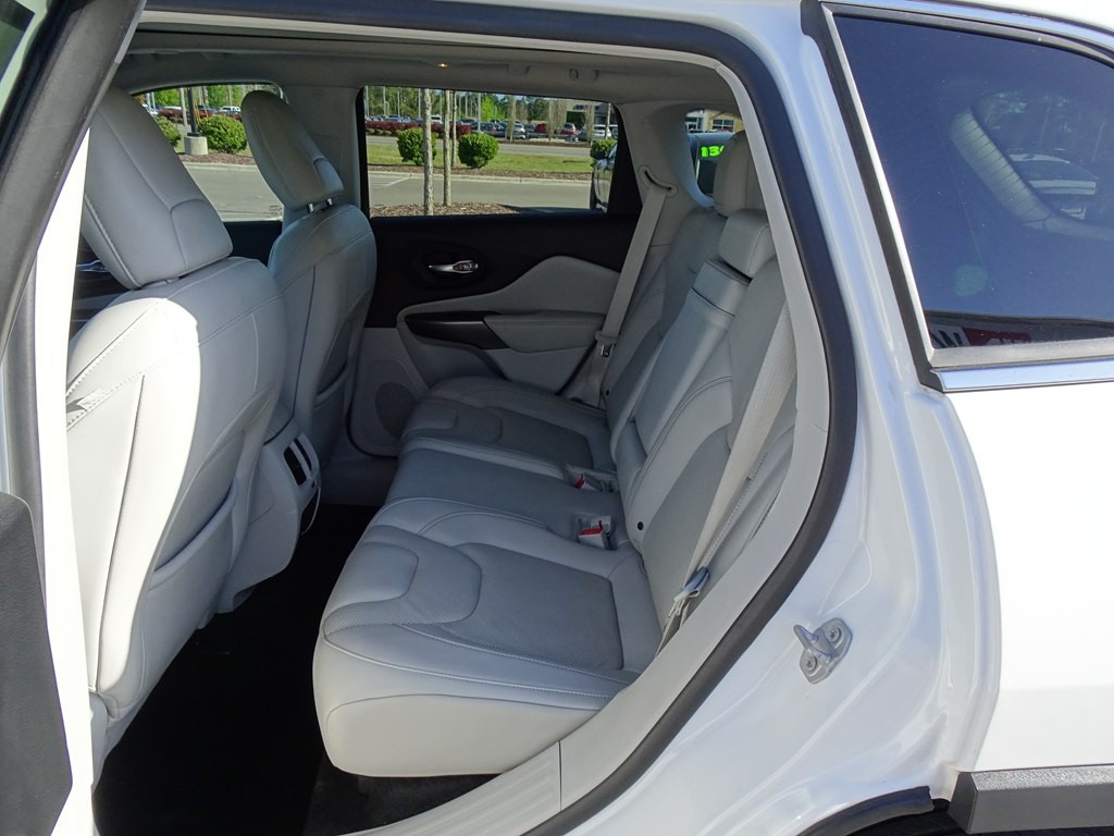 2019 Jeep Cherokee Image 13