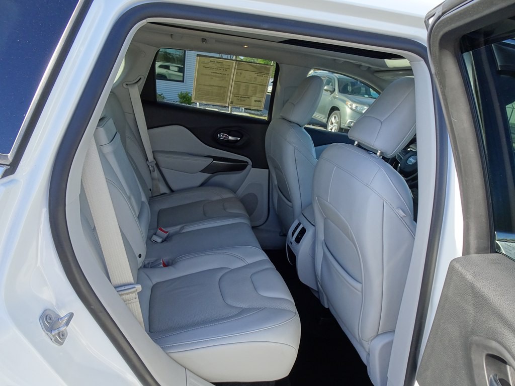 2019 Jeep Cherokee Image 17