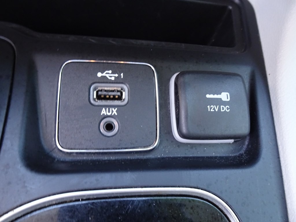 2019 Jeep Cherokee Image 24