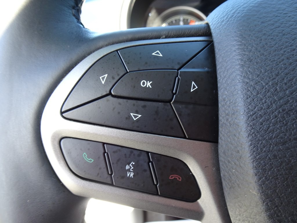 2019 Jeep Cherokee Image 27