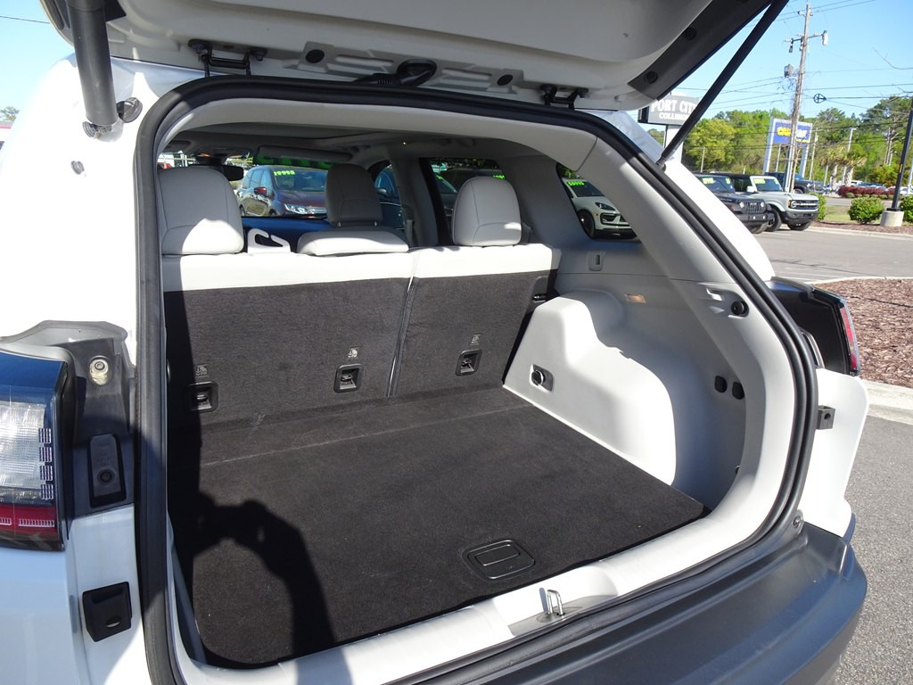 2019 Jeep Cherokee Image 28