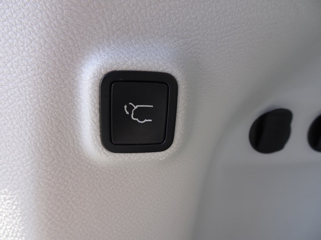 2019 Jeep Cherokee Image 30