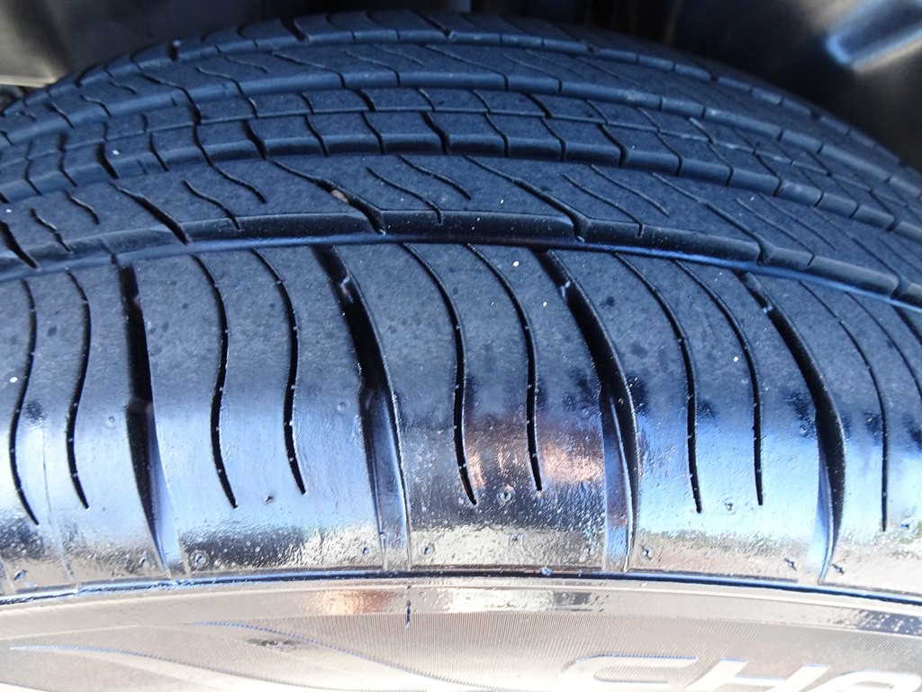 2019 Jeep Cherokee Image 35