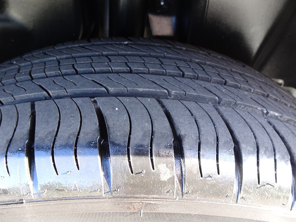 2019 Jeep Cherokee Image 37