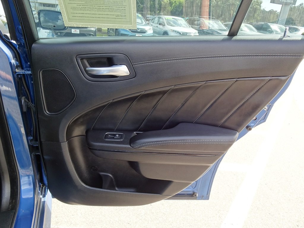 2021 Dodge Charger Image 18