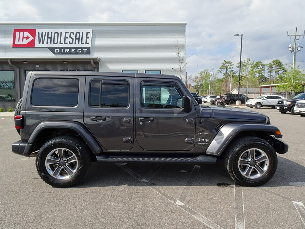 2018 Jeep Wrangler Unlimited Image 2