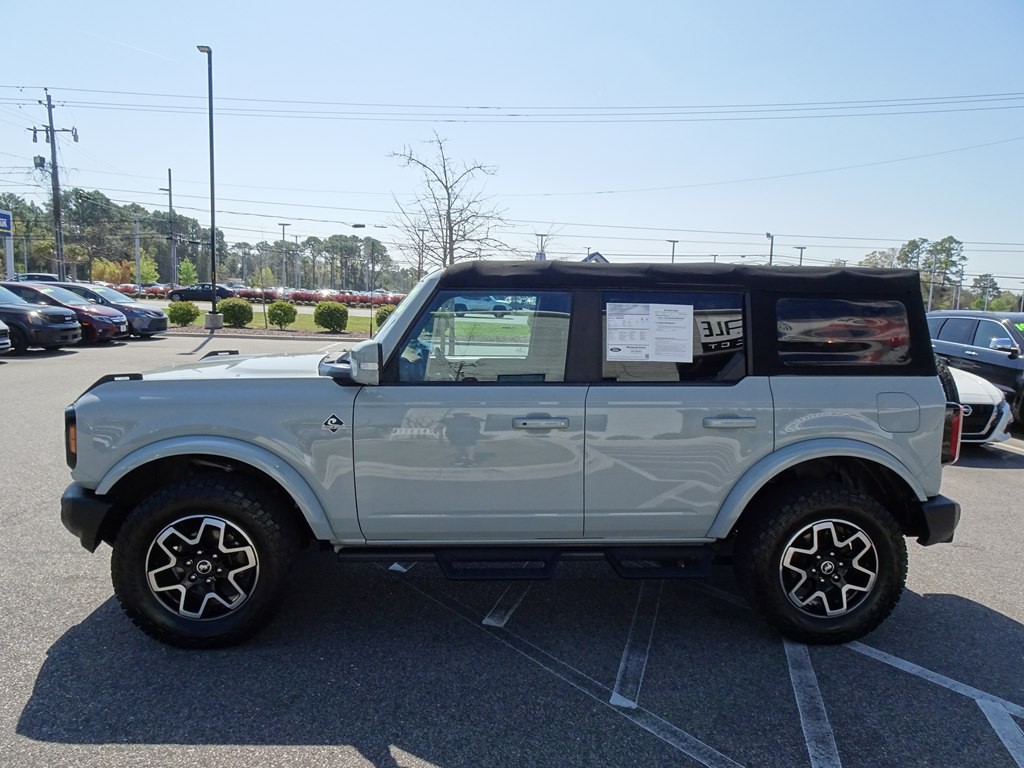 2022 Ford Bronco Image 6