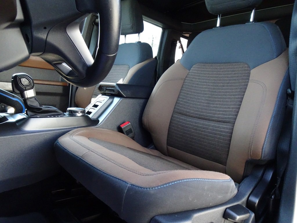 2022 Ford Bronco Image 10