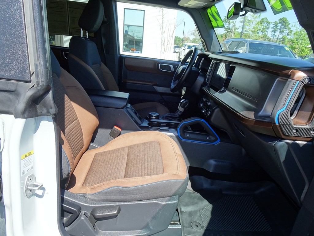 2022 Ford Bronco Image 14