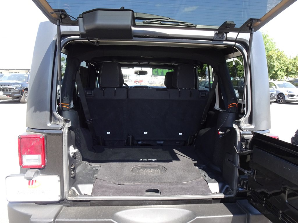 2016 Jeep Wrangler Unlimited Image 24