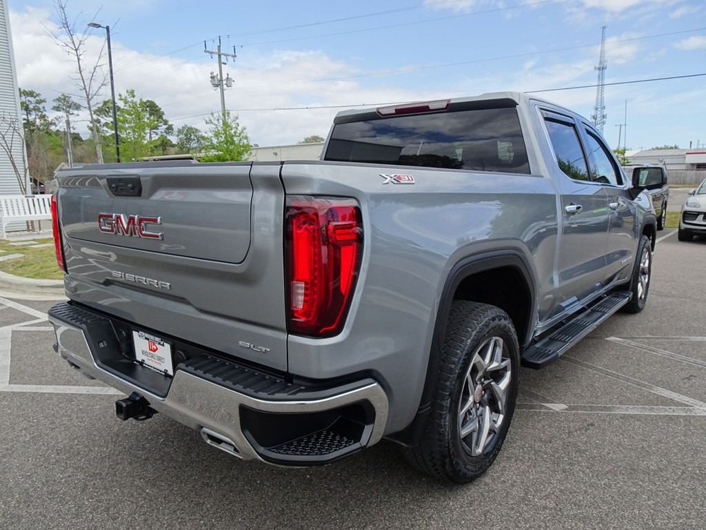 2023 GMC Sierra Image 3