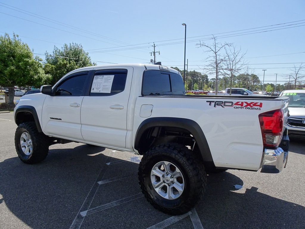 2019 Toyota Tacoma Image 5