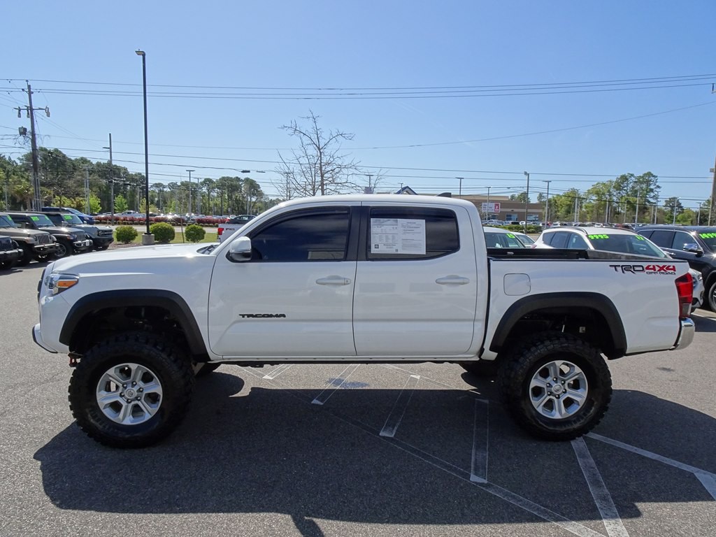 2019 Toyota Tacoma Image 6
