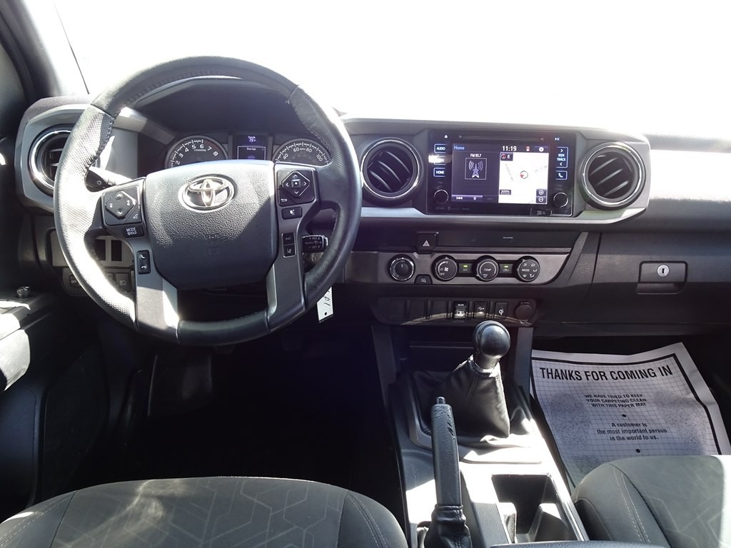 2019 Toyota Tacoma Image 19
