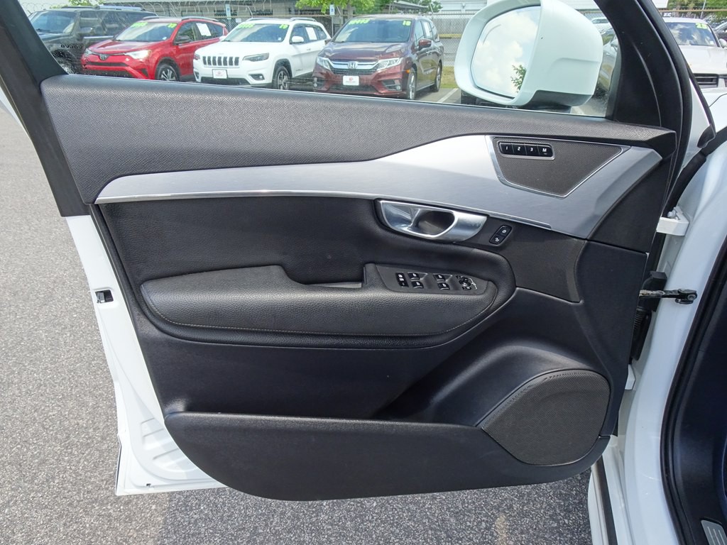2018 Volvo XC90 Image 11