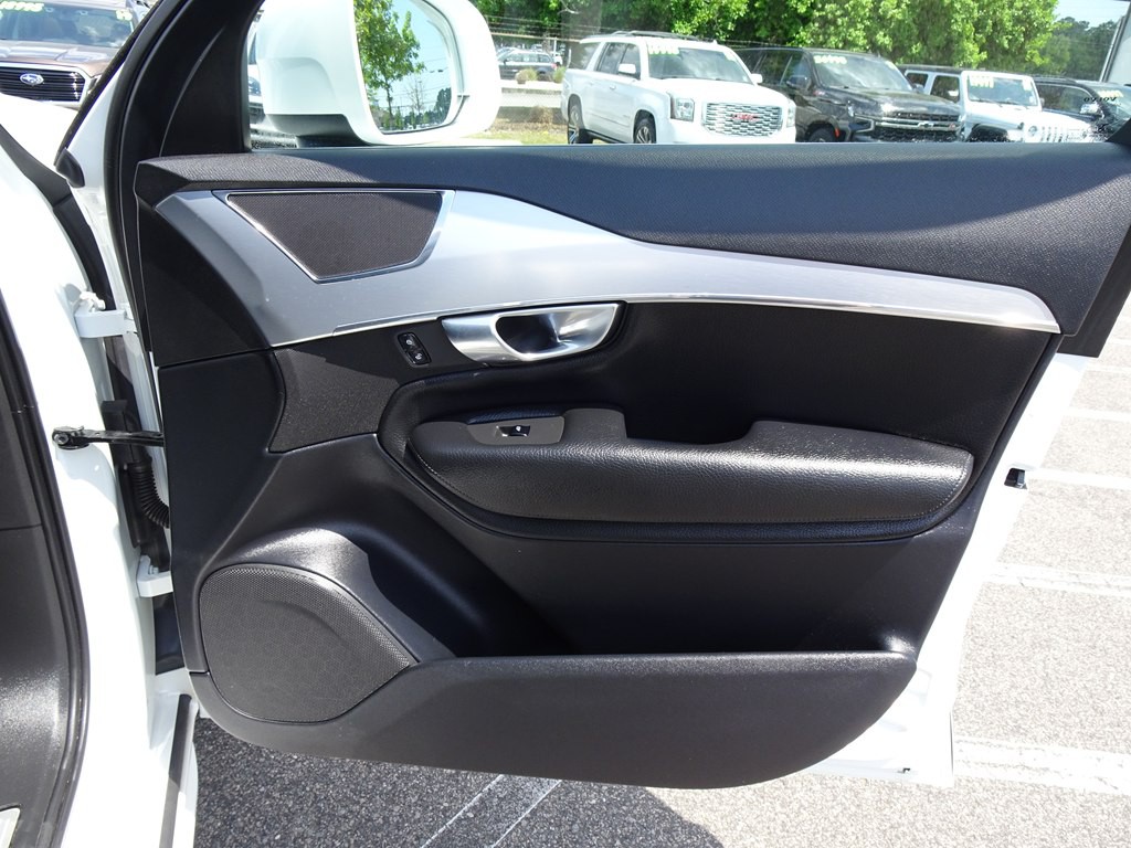 2018 Volvo XC90 Image 17