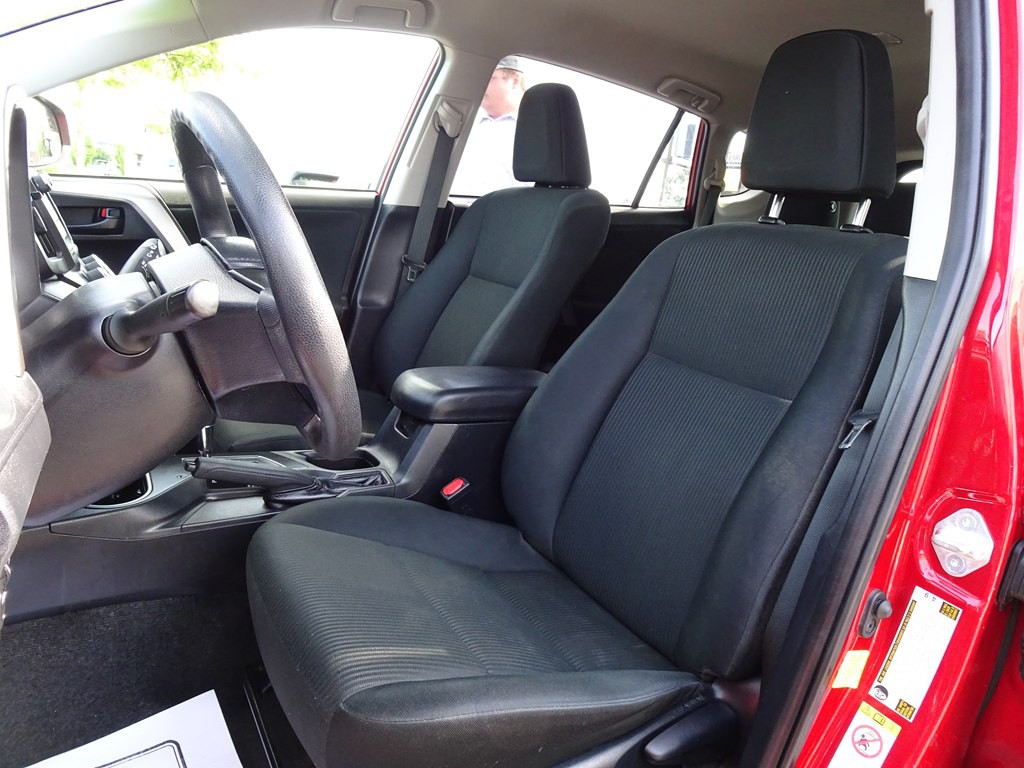 2017 Toyota Rav4 Image 10