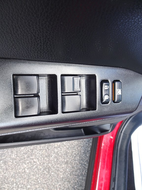 2017 Toyota Rav4 Image 12