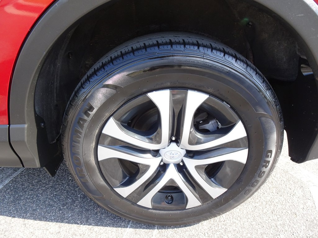 2017 Toyota Rav4 Image 32