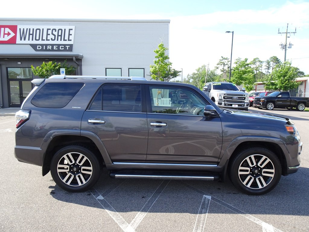 2016 Toyota 4Runner Image 2