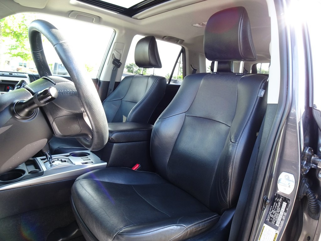2016 Toyota 4Runner Image 9