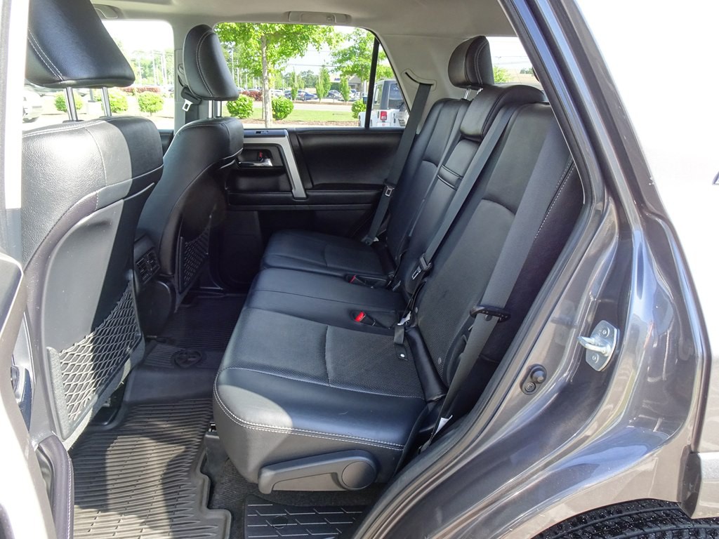 2016 Toyota 4Runner Image 12