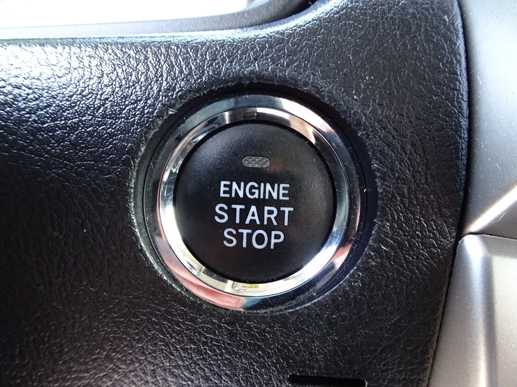 2016 Toyota 4Runner Image 26