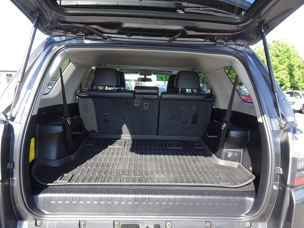 2016 Toyota 4Runner Image 29