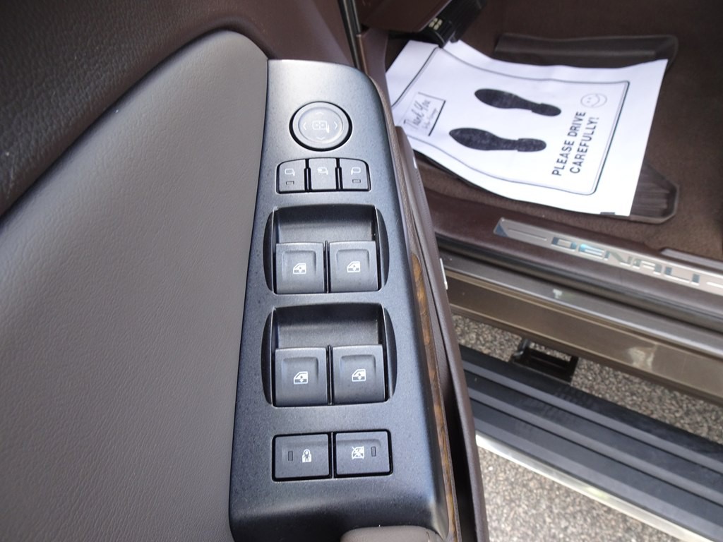 2019 GMC Yukon Image 11