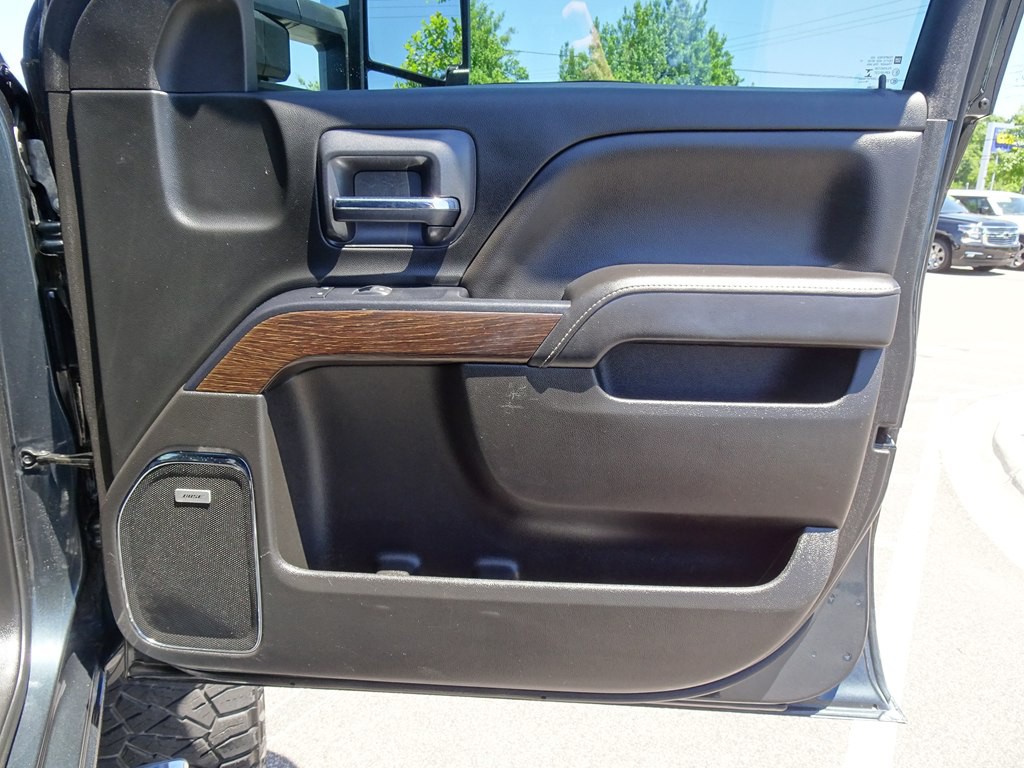 2019 GMC Sierra Image 17