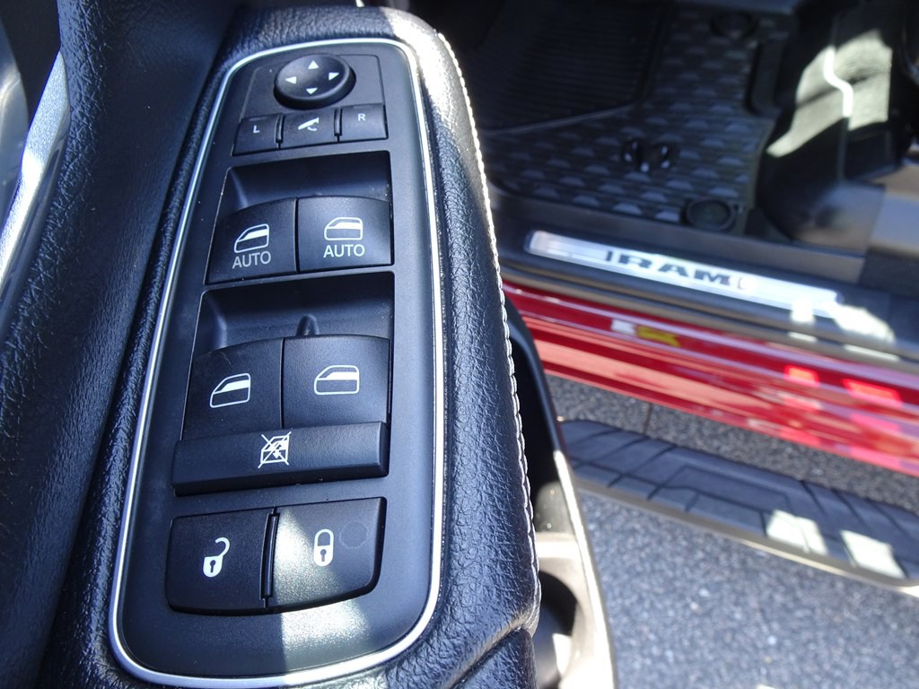 2020 RAM 1500 Image 12