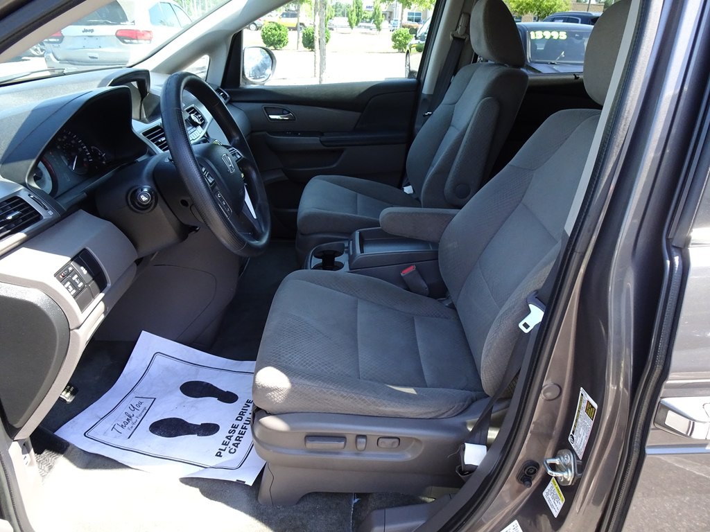 2016 Honda Odyssey Image 9