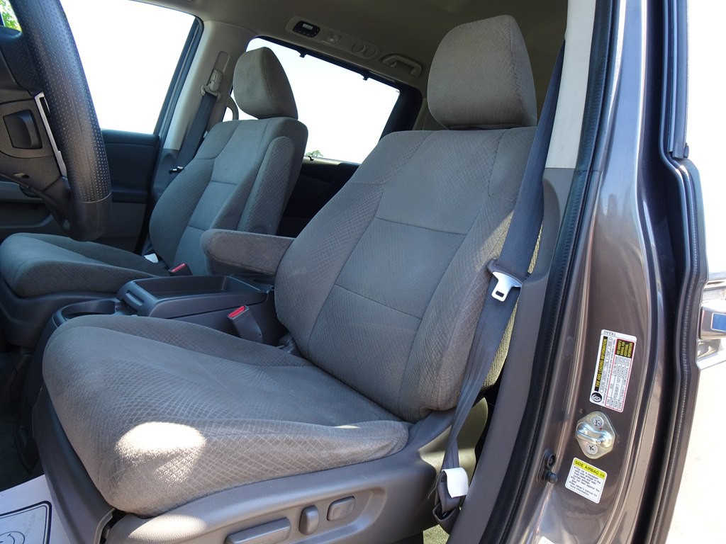 2016 Honda Odyssey Image 10