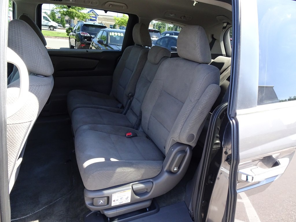 2016 Honda Odyssey Image 11