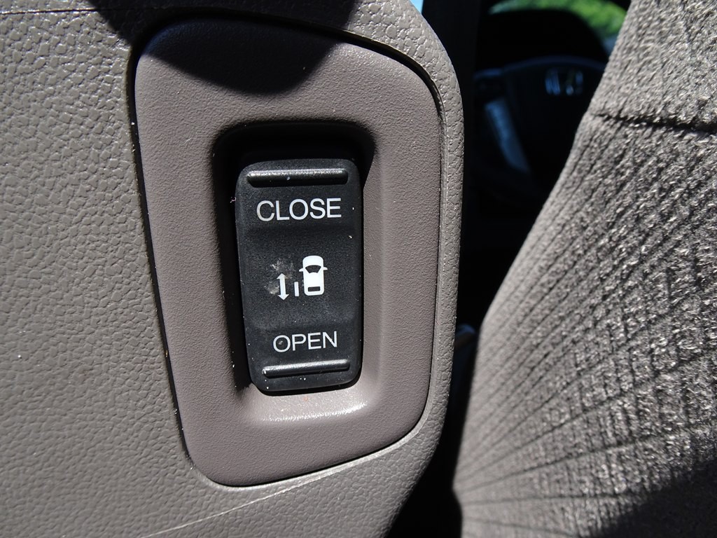 2016 Honda Odyssey Image 13