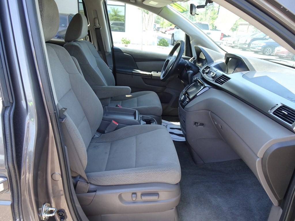 2016 Honda Odyssey Image 14