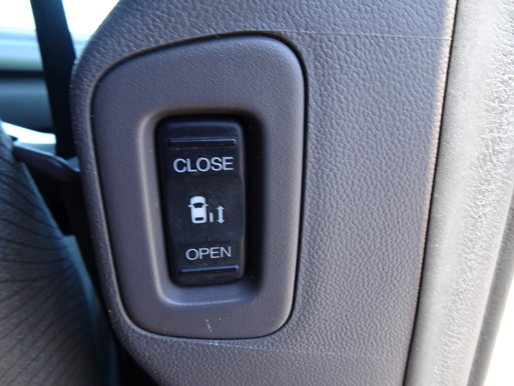 2016 Honda Odyssey Image 20