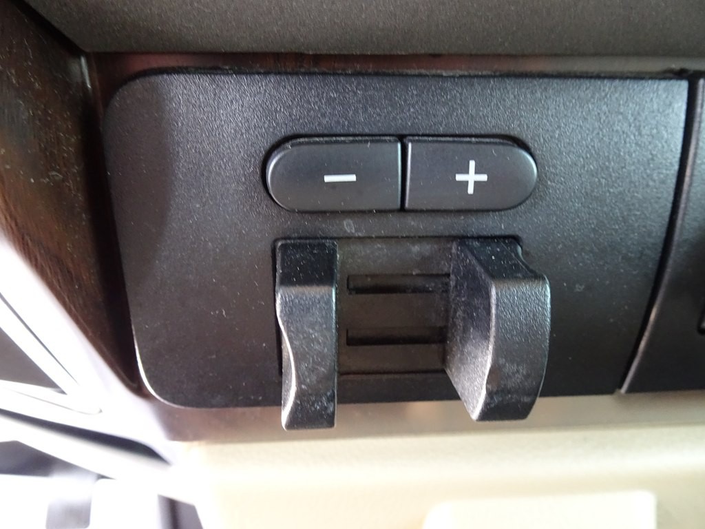 2015 Ford F-350 Image 24