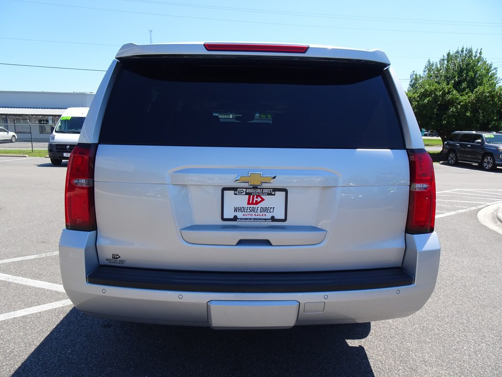 2018 Chevrolet Suburban Image 4