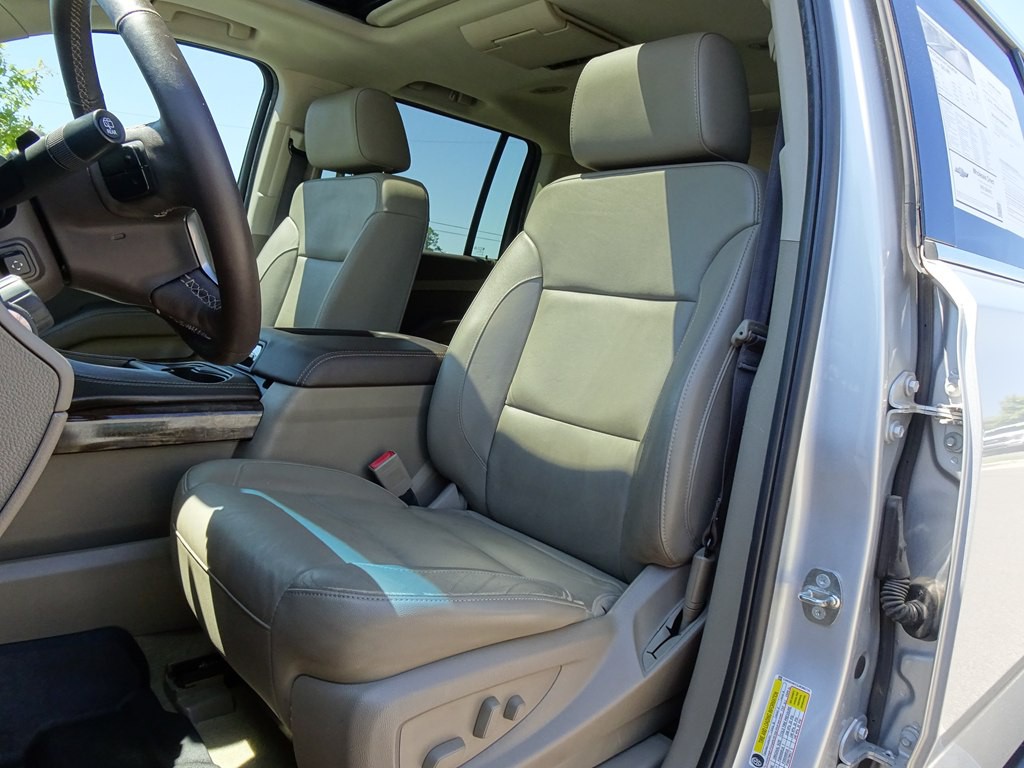 2018 Chevrolet Suburban Image 10
