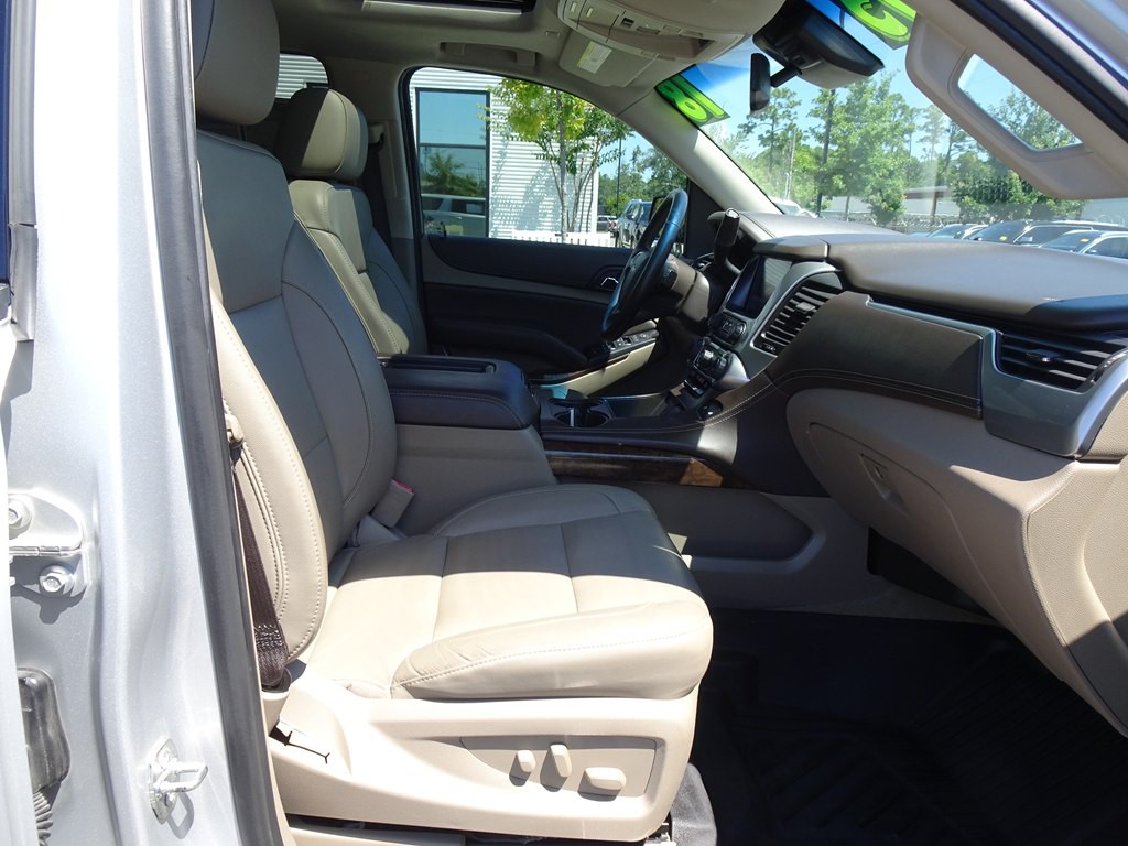 2018 Chevrolet Suburban Image 17