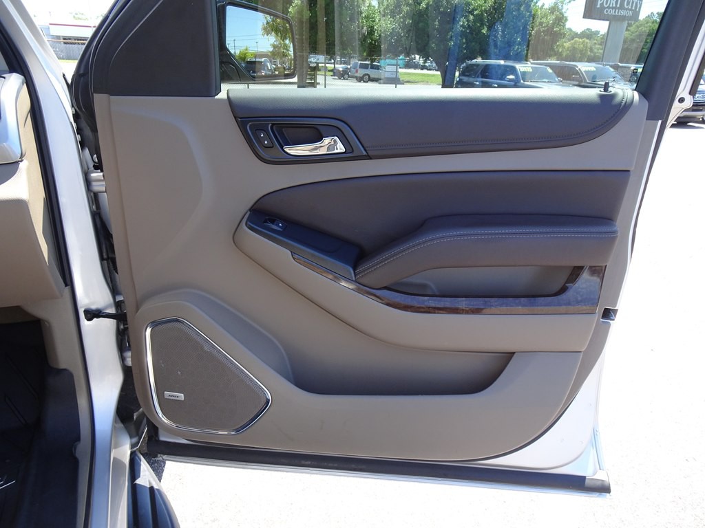 2018 Chevrolet Suburban Image 18