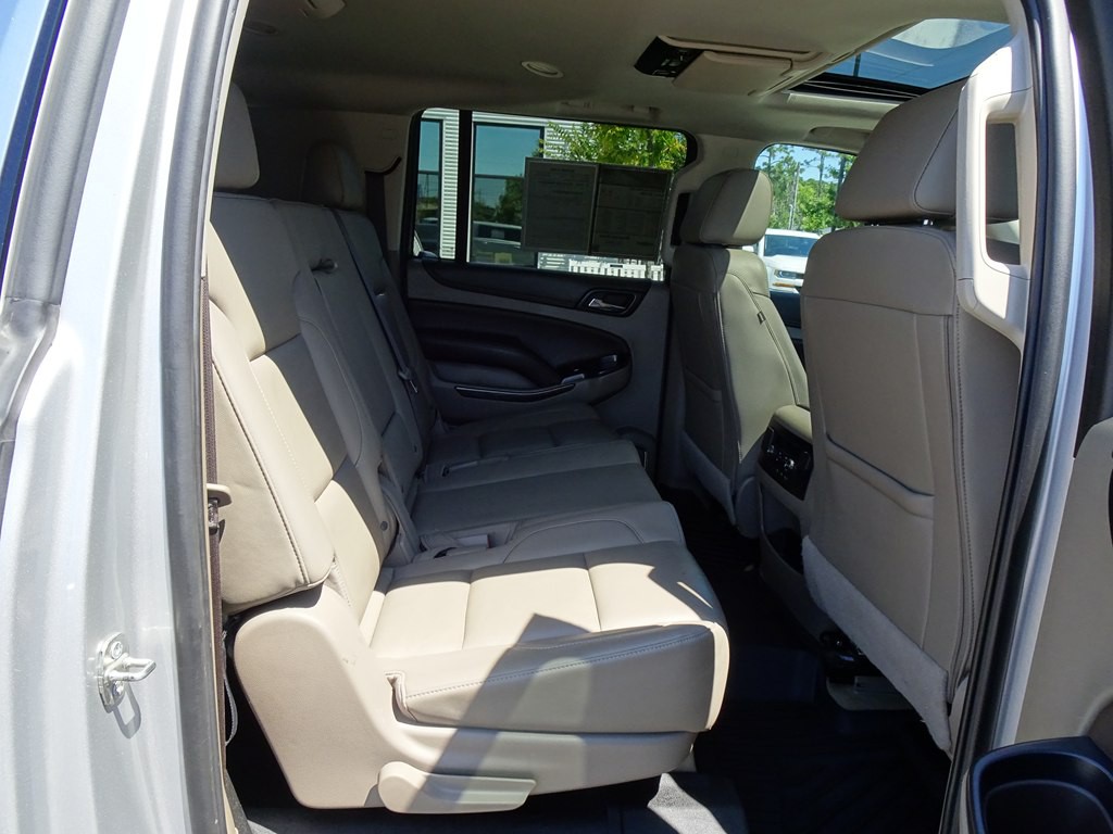 2018 Chevrolet Suburban Image 19