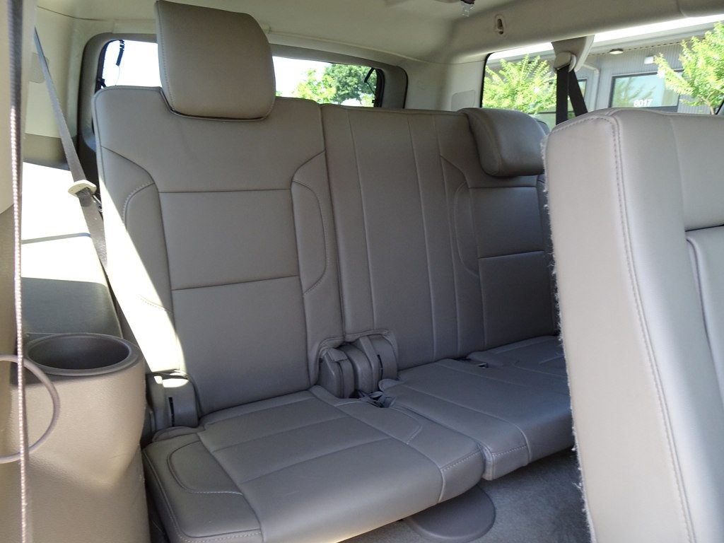 2018 Chevrolet Suburban Image 21