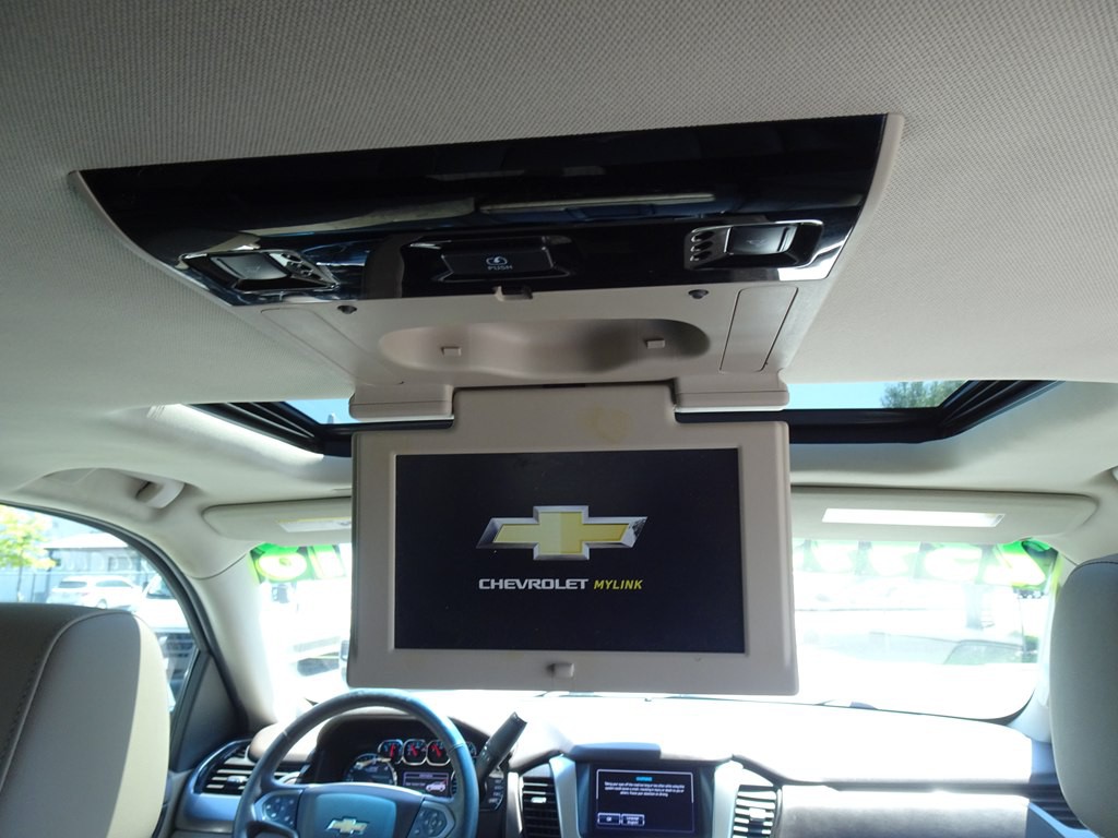 2018 Chevrolet Suburban Image 23