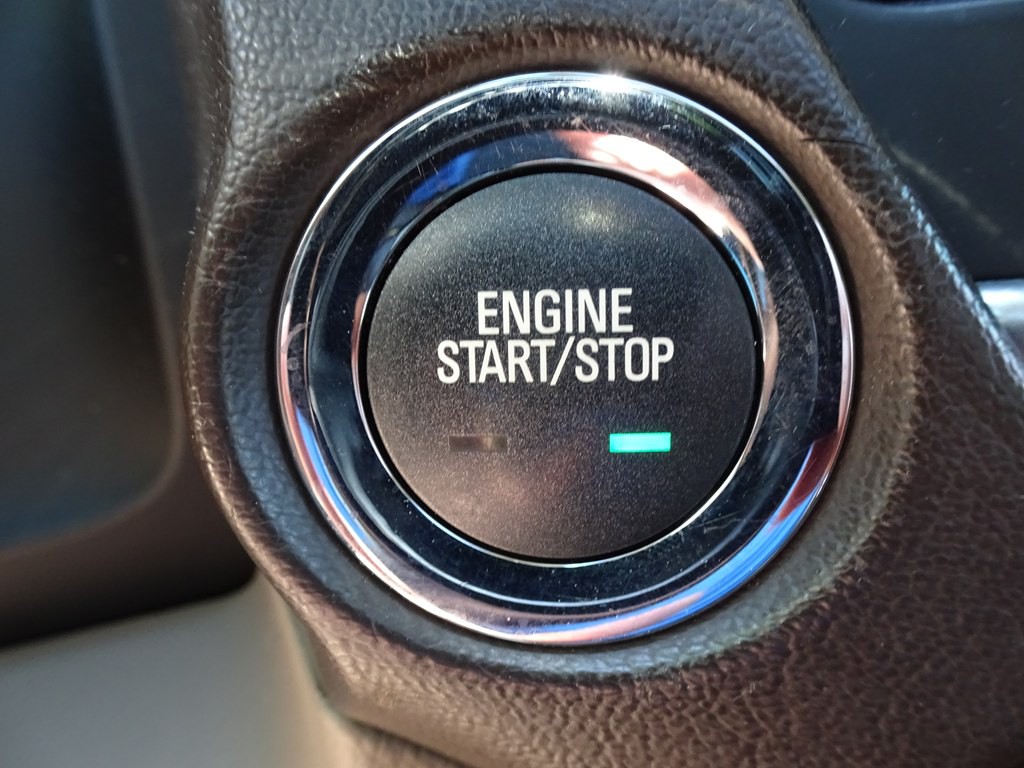 2018 Chevrolet Suburban Image 30