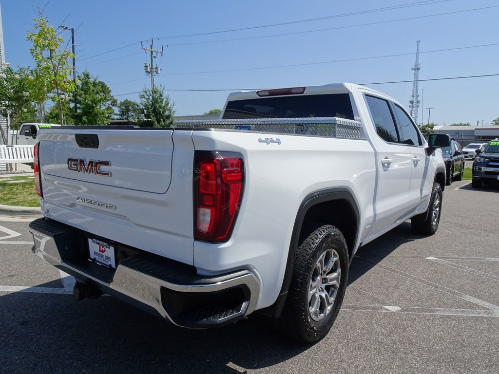 2022 GMC Sierra Image 3