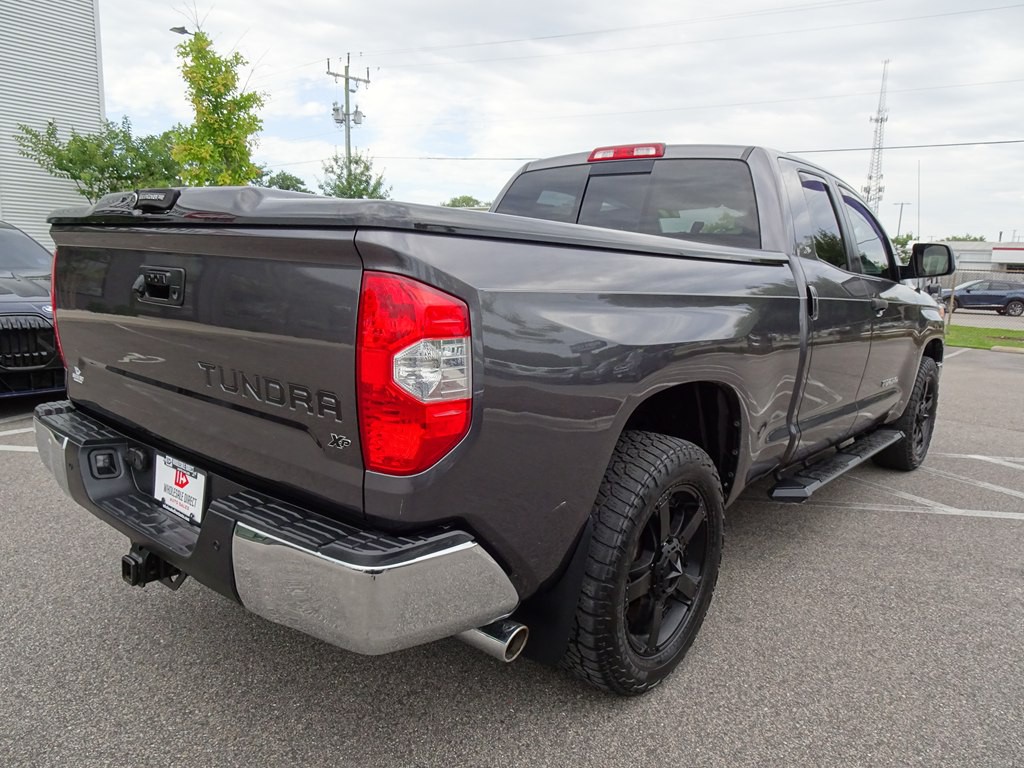 2017 Toyota Tundra Image 3